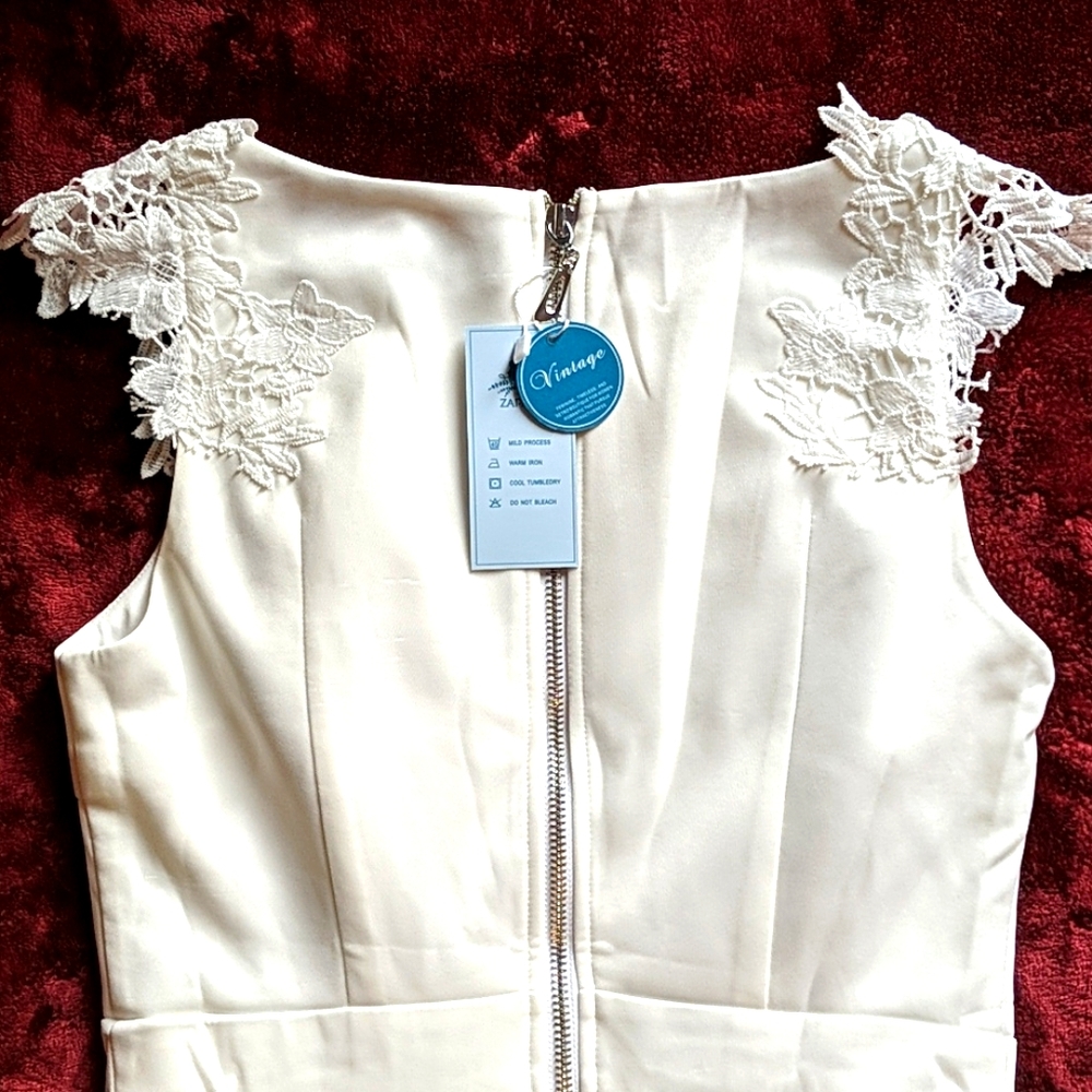 Zapaka White Midi Dress